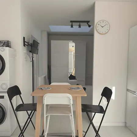 Homeby, Mascarella Nest *